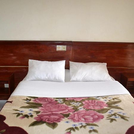 Hotel Le Diplomate Yaoundé Exterior foto